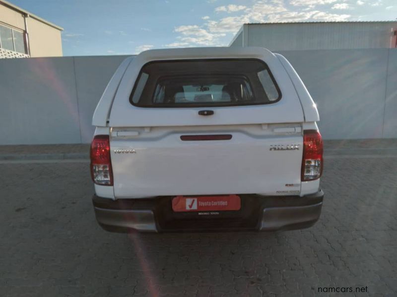 2022 Toyota 2.4 GD6 HILUX D/C SR MT pictures