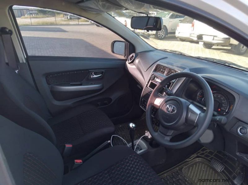 2022 Toyota 1.0 TOYOTA AGYA AT pictures