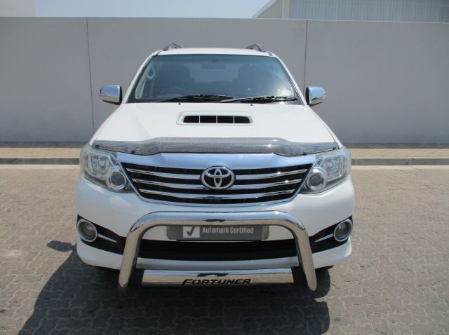 2015 Toyota 3.0 TOYOTA FORTUNER 4X4 AT pictures