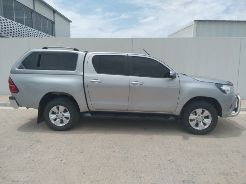2016 Toyota 2.8 GD6 HILUX DC 4X4 MT pictures