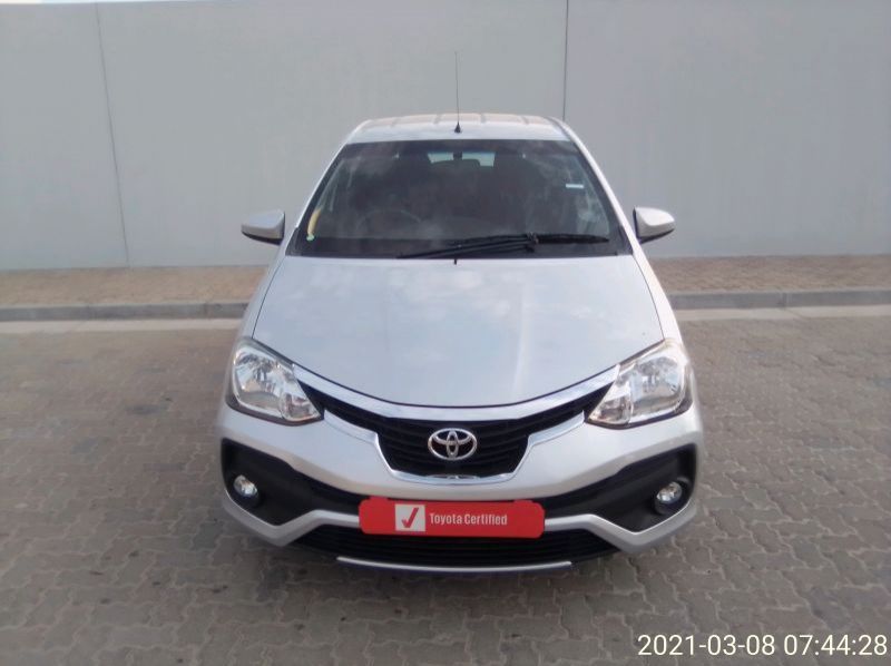 2017 Toyota 1.5 ETIOS SPRINT HATCH BACK pictures