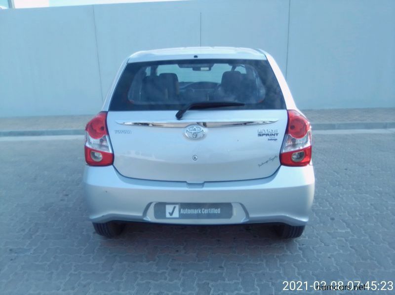 2017 Toyota 1.5 ETIOS SPRINT HATCH BACK pictures