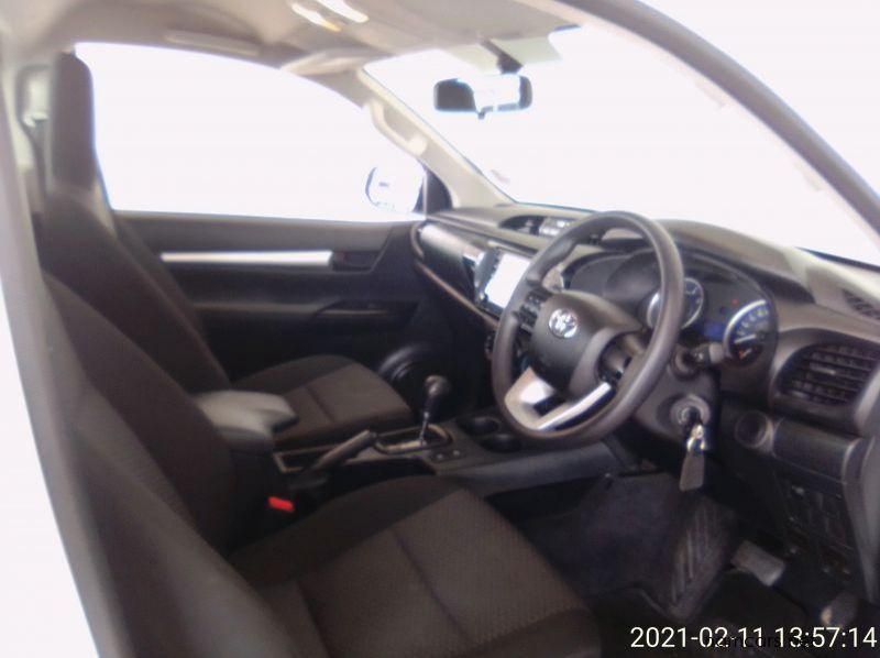 2020 Toyota 2.4 GD6 HILUX SC 4X4 SRX AT pictures