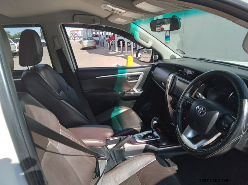 2016 Toyota 2.8 GD6 FORTUNER 4X4 AT pictures