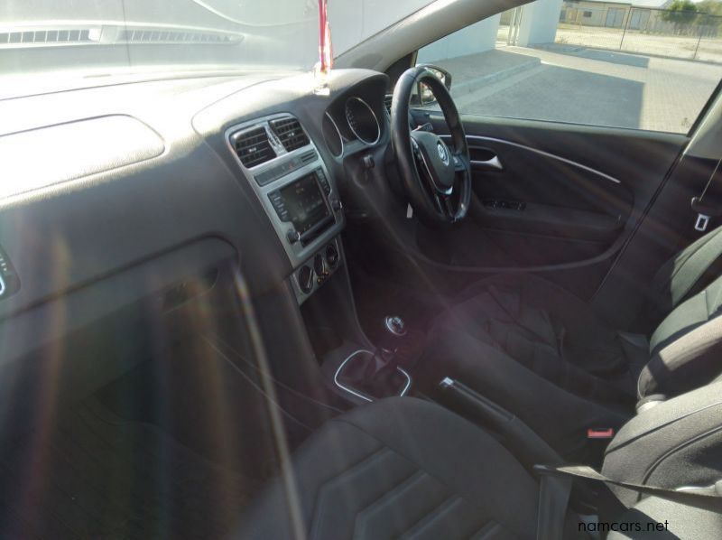 2016 Volkswagen 1.2 GP VOLKSWAGEN POLO TSI HIGHLINE pictures