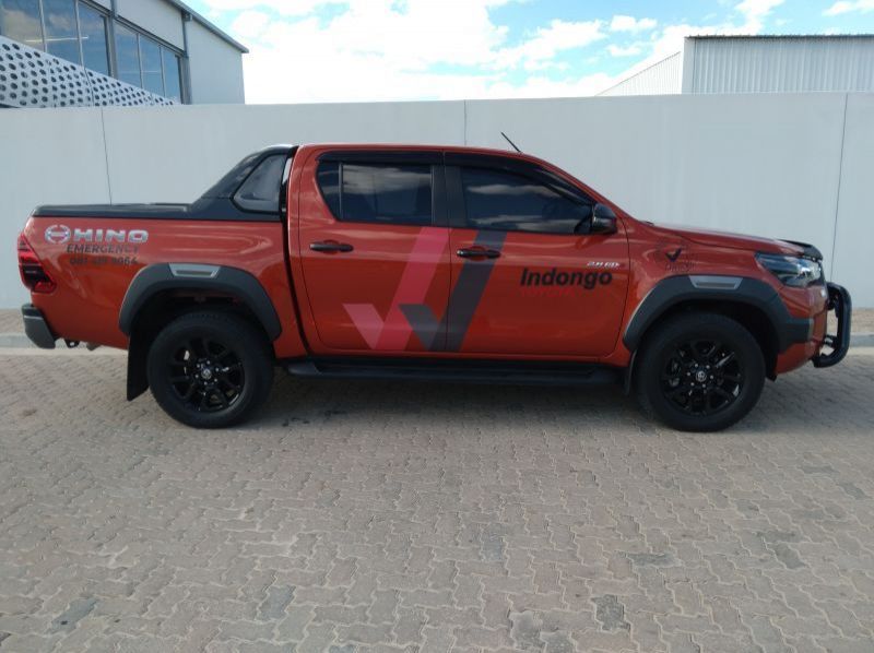 2021 Toyota 2.8 GD6 HILUX DOUBLE CAB LG 4X4 RS MT pictures