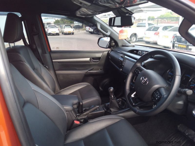 2021 Toyota 2.8 GD6 HILUX DOUBLE CAB LG 4X4 RS MT pictures