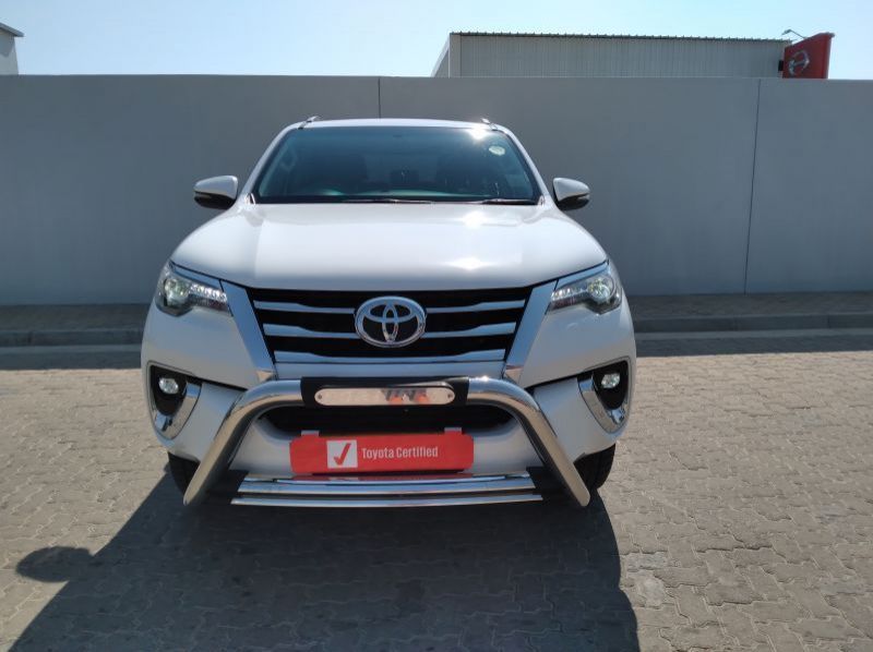 2019 Toyota FORTUNER 4.0 V6  4X4 AT pictures
