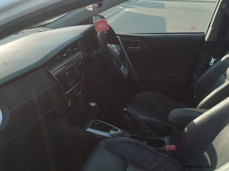 2015 Toyota 1.6 TOYOTA AURIS XR CVT pictures