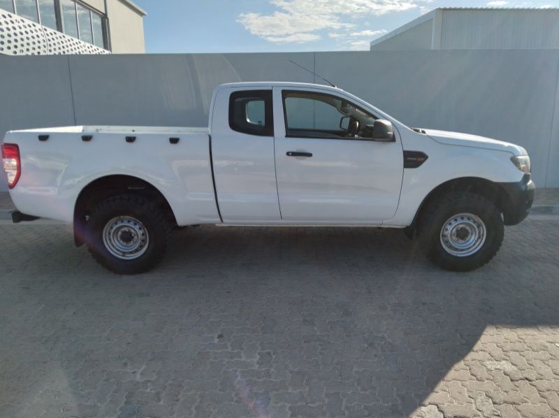 2017 Ford 2.2 FORD RANGER XCAB 4X2 MT pictures