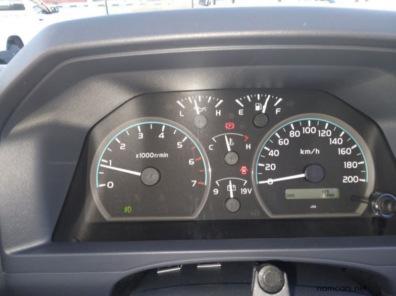 2022 Toyota 4.0 V6 LAND CRUISER P/UP DCAB MT pictures