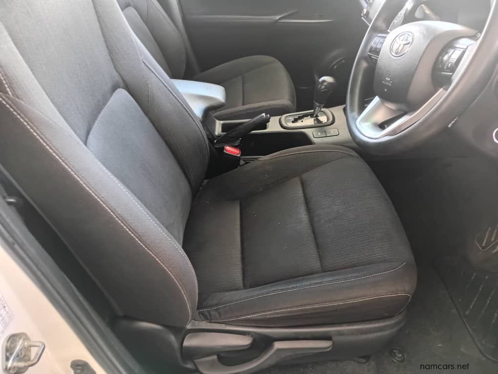 2023 Toyota Hilux 2.4Gd6 A/t D/c 4x4 photo