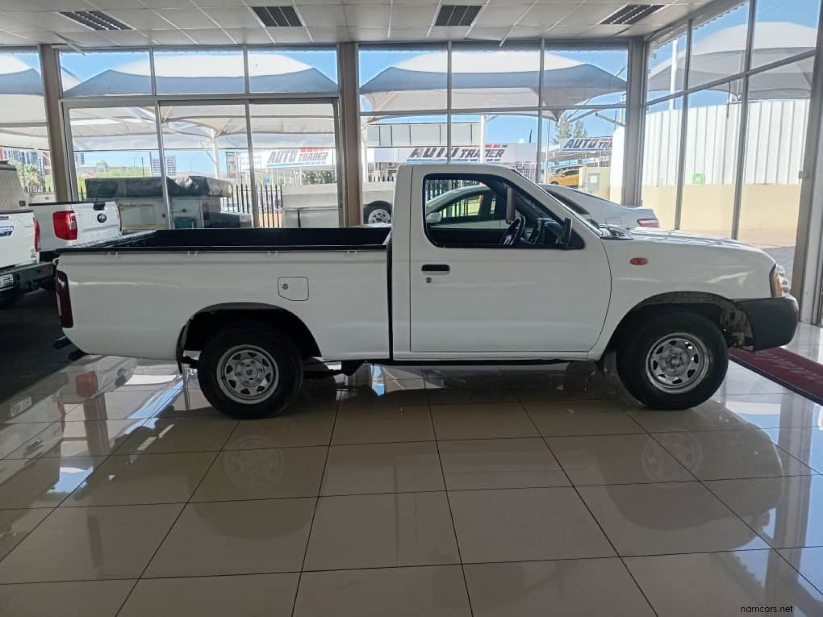 2012 Nissan Np300 2.4i S/c 4x2 photo