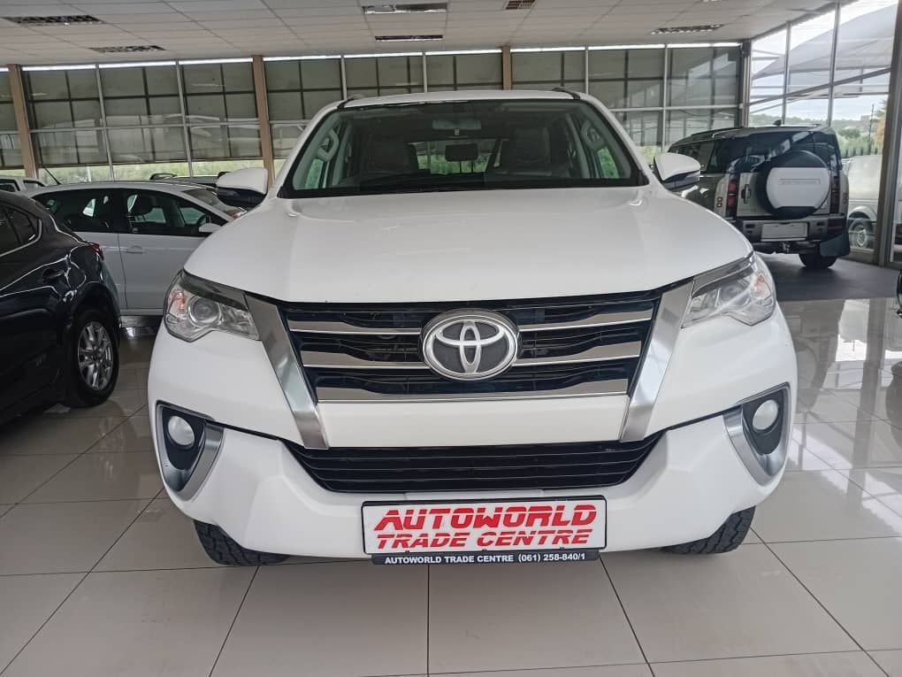 2017 Toyota Fortuner 2.4GD6 A/t 4x4 photo