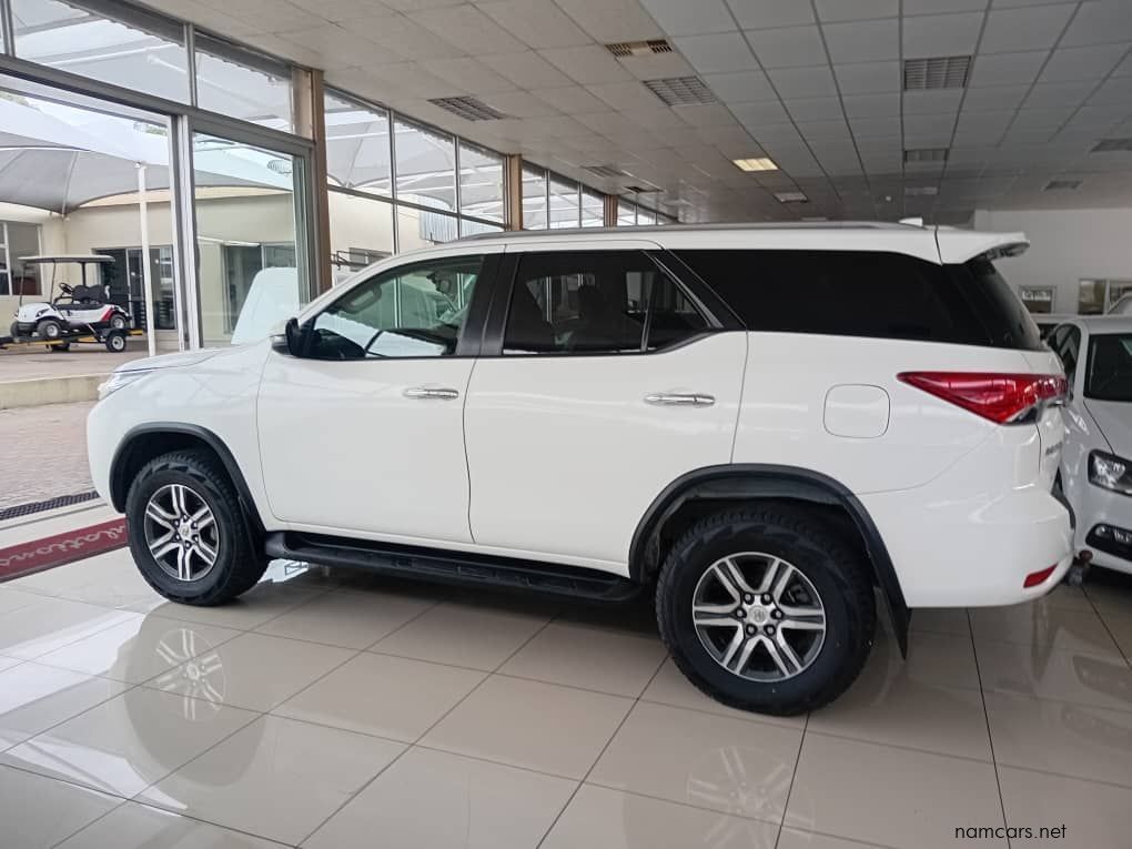 2017 Toyota Fortuner 2.4GD6 A/t 4x4 photo