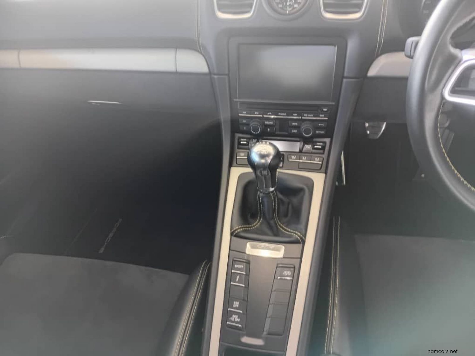 2016 Porsche Caymen GT4 photo