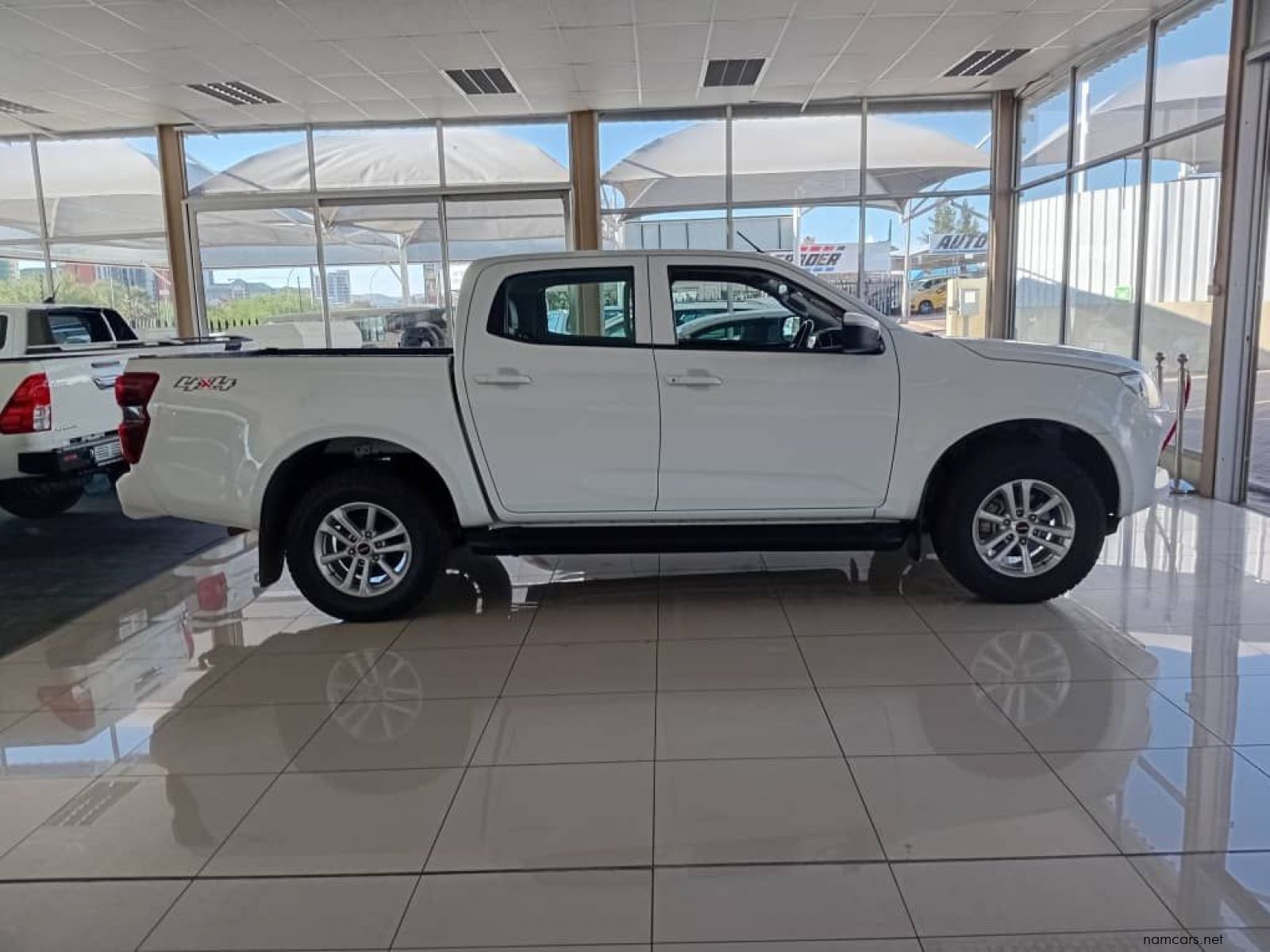 2022 Isuzu D-Max 1.9Ddi D/C A/T 4x4 LS photo