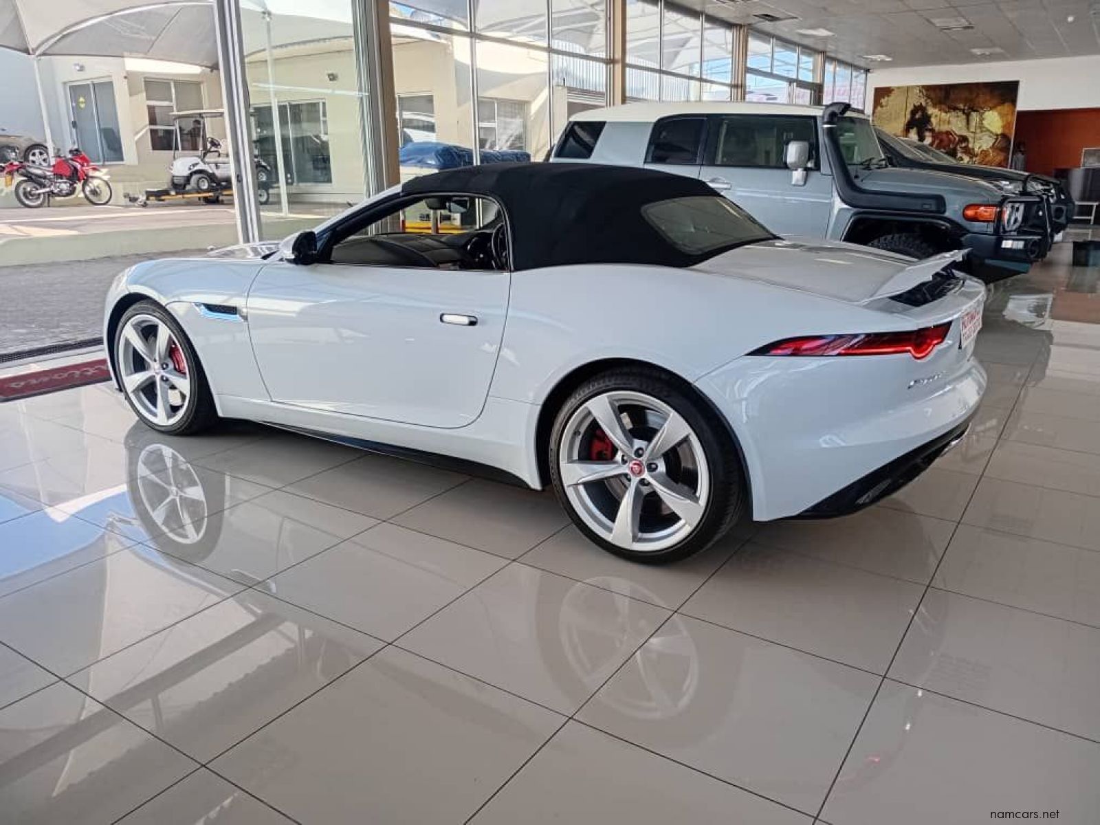 2018 Jaguar F-Type 2.0i Convertible R-Dynamic 221kw photo