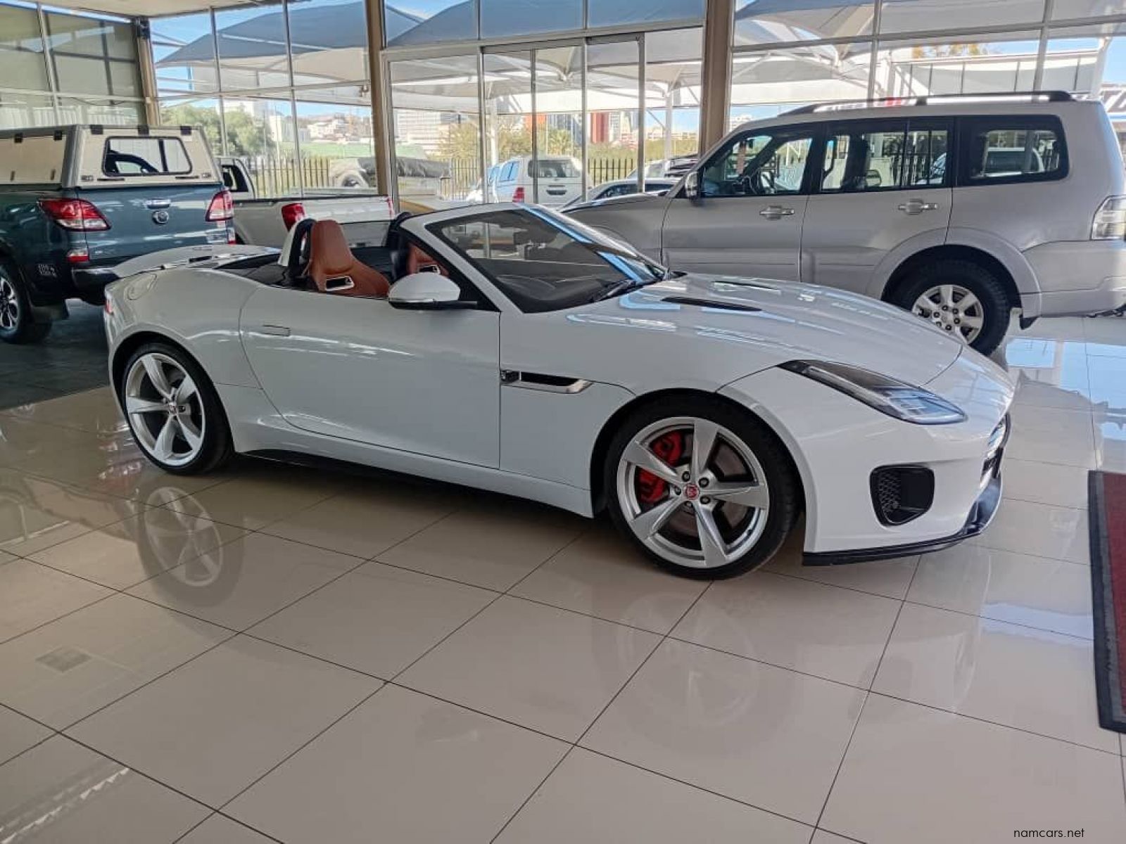 2018 Jaguar F-Type 2.0i Convertible R-Dynamic 221kw photo