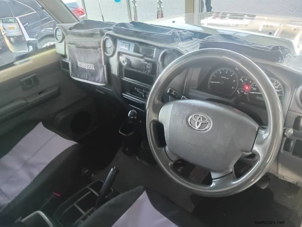 2017 Toyota Land Cruiser 4.5 v8 TDi S/c 4x4 photo
