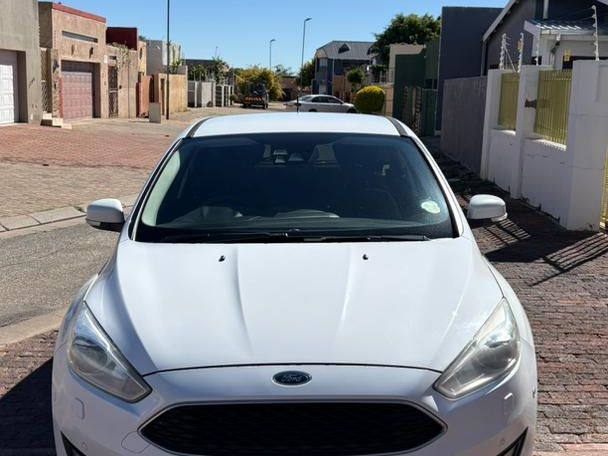 2015 Ford Focus 1.0 Ecoboost Ambiente photo