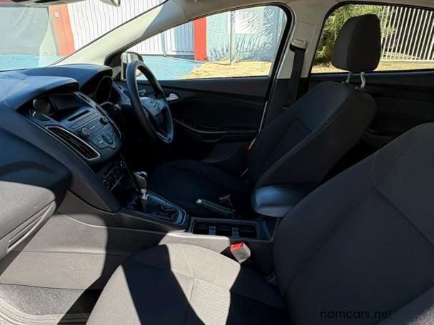 2015 Ford Focus 1.0 Ecoboost Ambiente photo