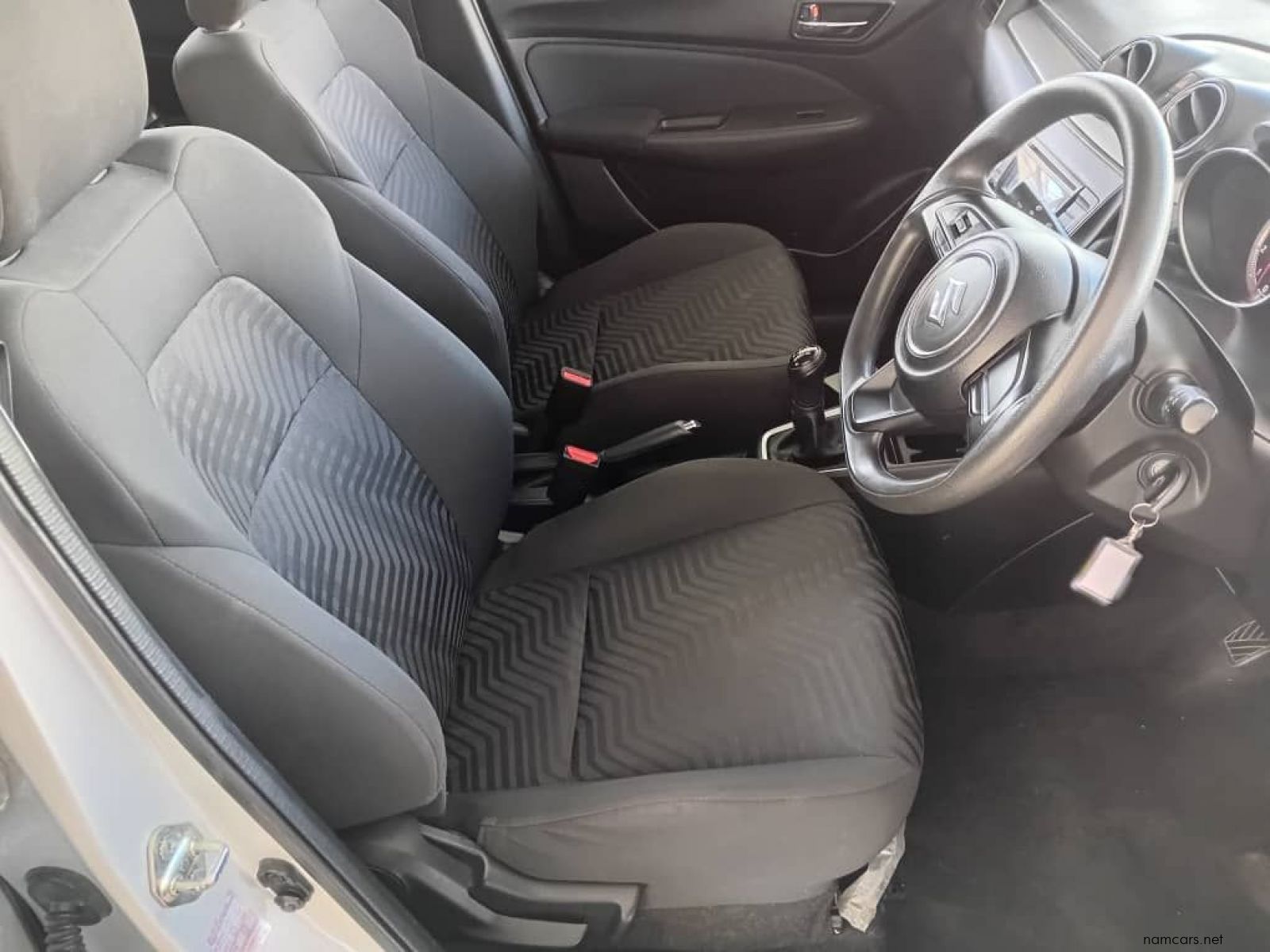 2022 Suzuki Swift 1.2 GL+ photo