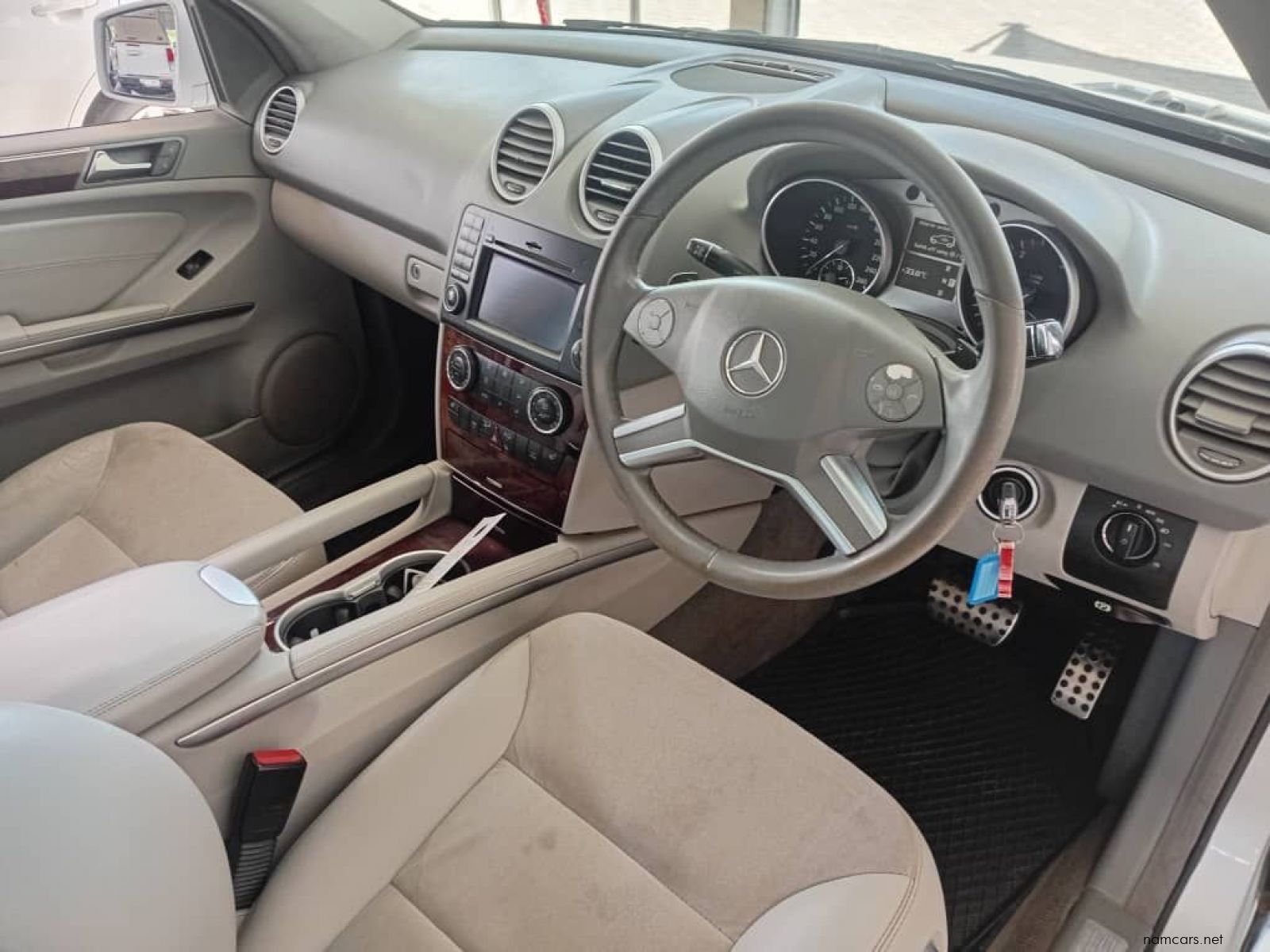 2012 Mercedes-Benz ML 350CDi A/t 4Motion photo