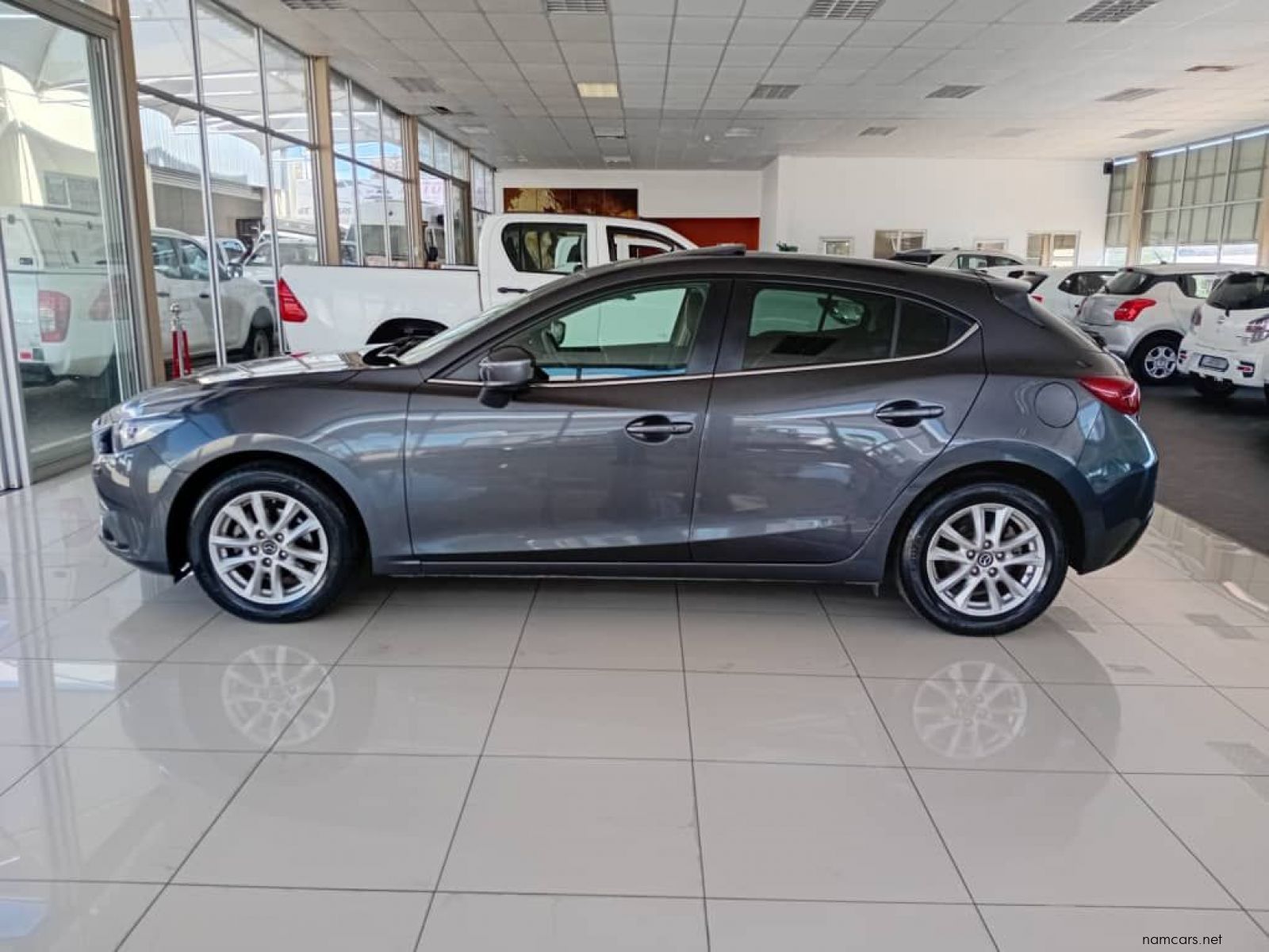 2015 Mazda Mazda 3 Active 1.5 A/t photo