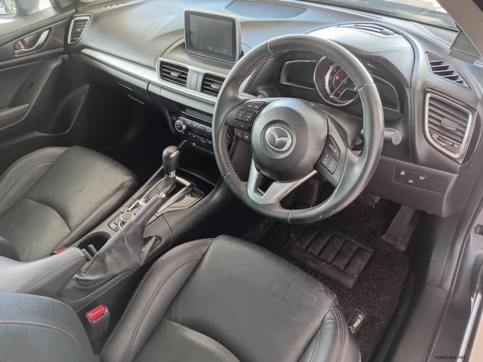 2015 Mazda Mazda 3 Active 1.5 A/t photo
