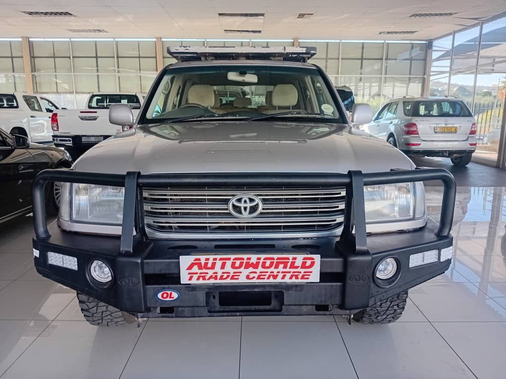2005 Toyota Landcruiser 4.7v8 A/t 4x4 photo