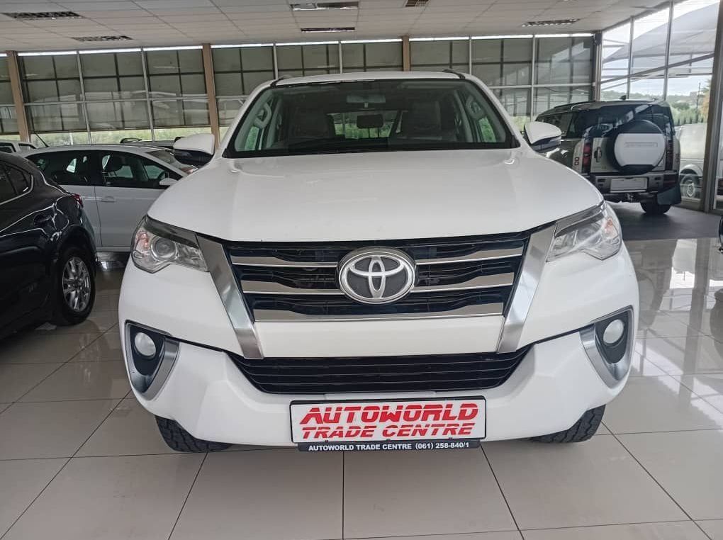 2017 Toyota Fortuner 2.4GD6 A/t 4x4 pictures