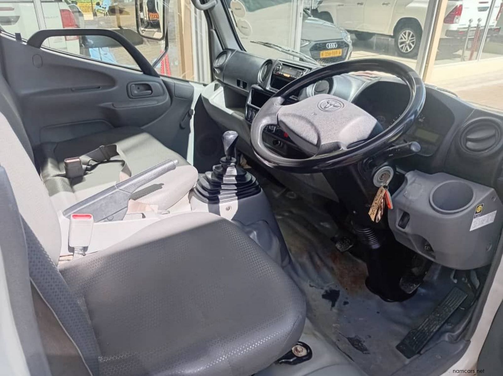 2020 Toyota Dyna 150 pictures