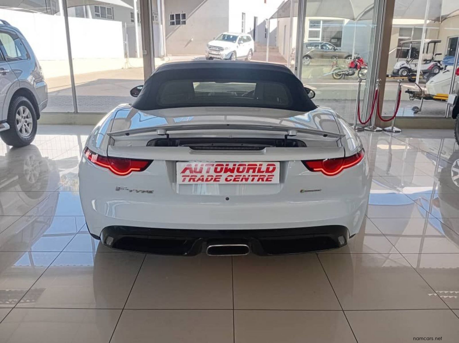 2018 Jaguar F-Type 2.0i Convertible R-Dynamic 221kw pictures