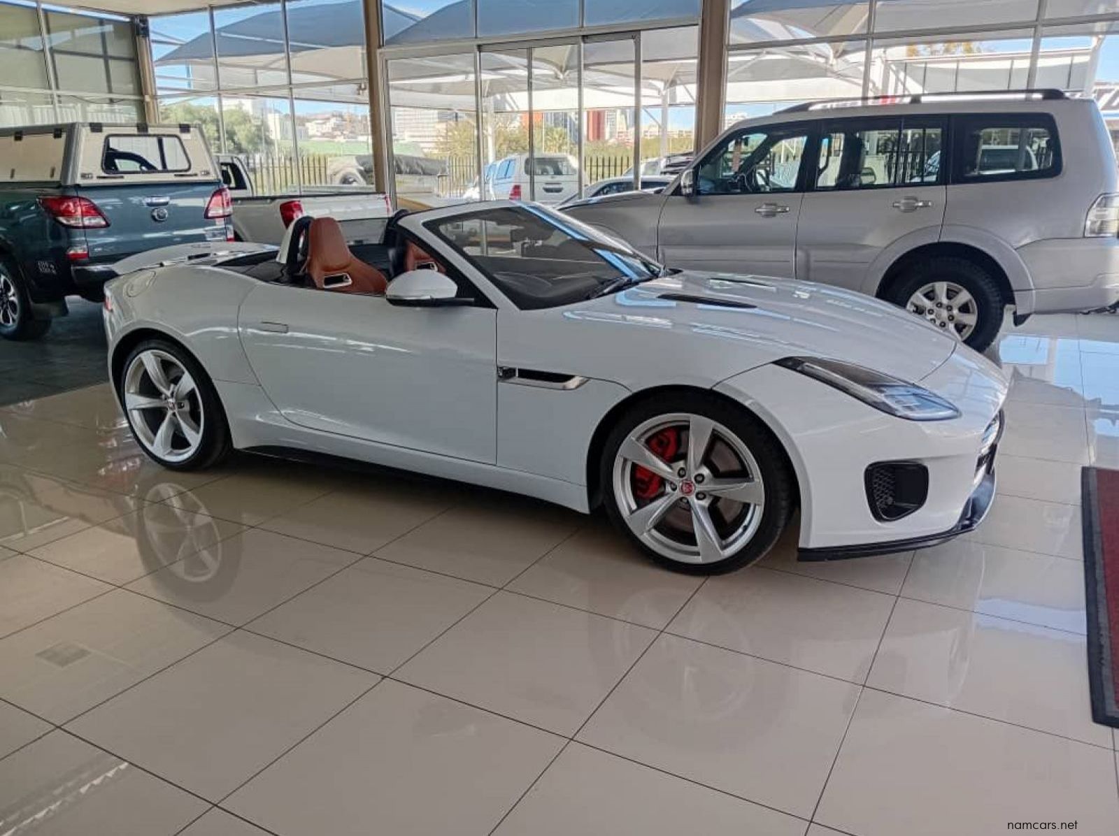 2018 Jaguar F-Type 2.0i Convertible R-Dynamic 221kw pictures