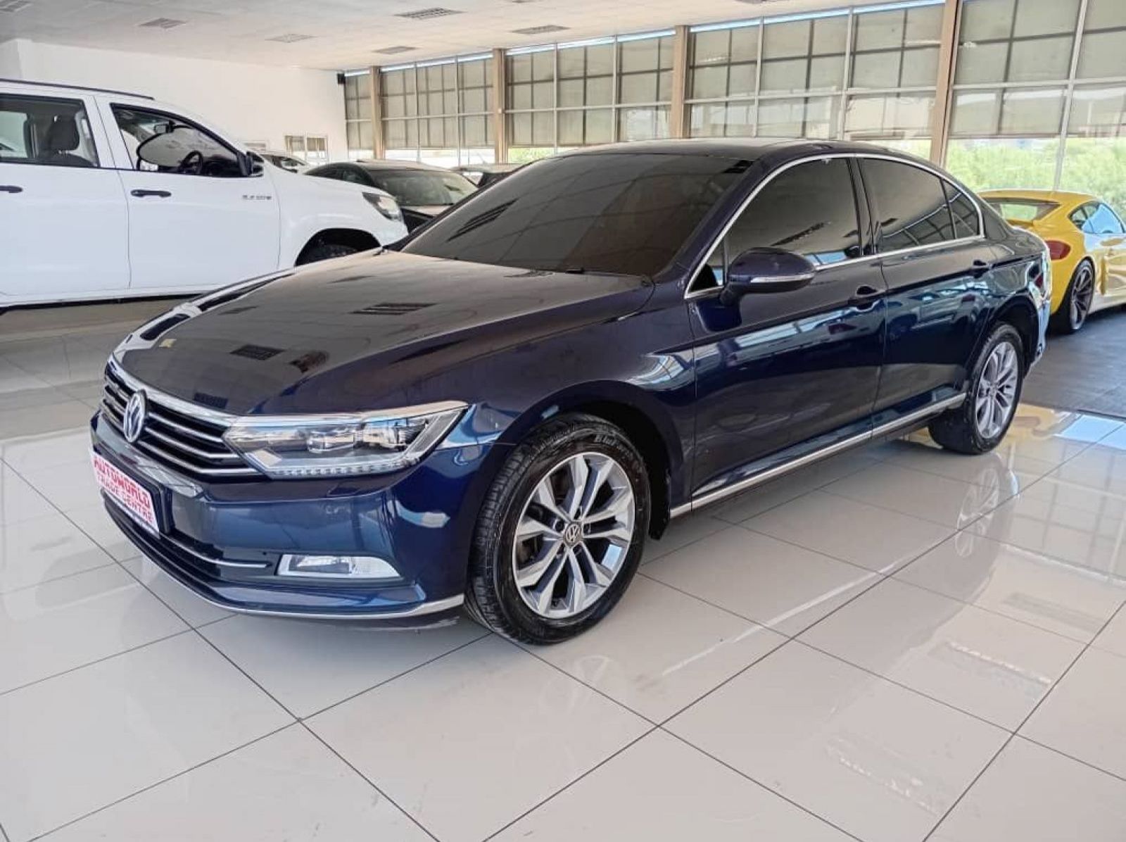 2015 Volkswagen Passat 1.8TSi DSG Hiline pictures