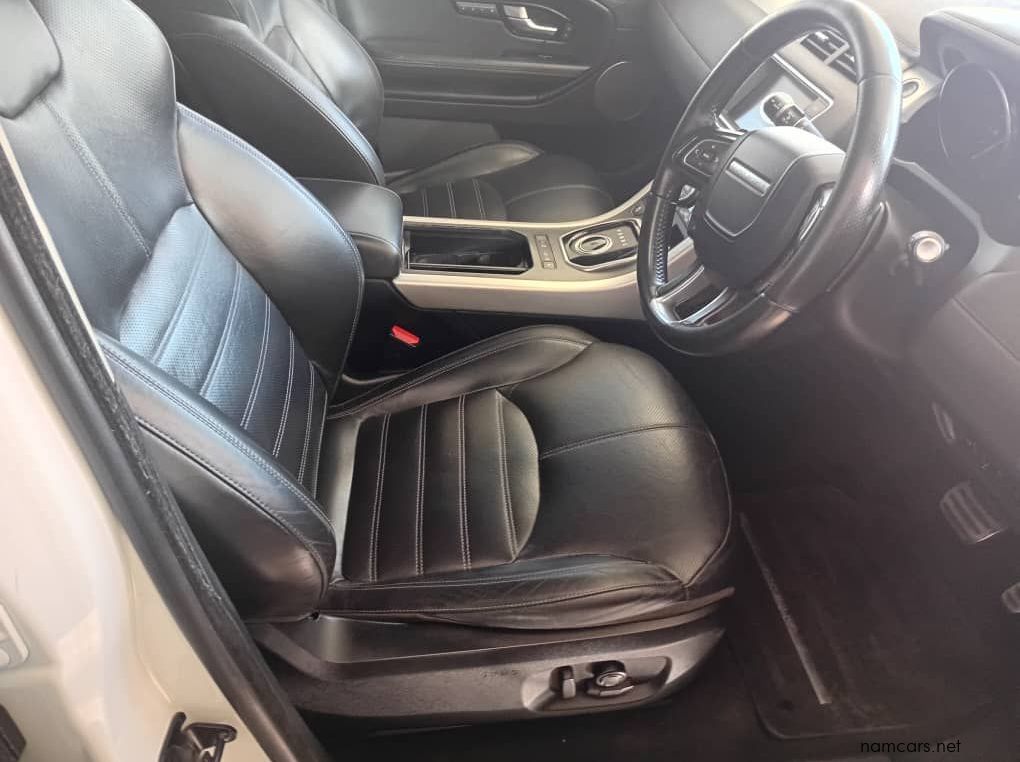 2018 Land Rover Range Rover Evoque 2.2D pictures