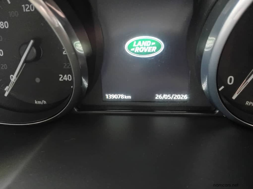 2018 Land Rover Range Rover Evoque 2.2D pictures
