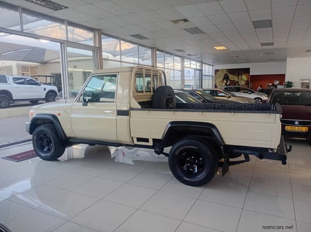2017 Toyota Land Cruiser 4.5 v8 TDi S/c 4x4 pictures