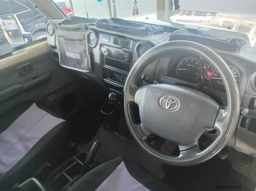 2017 Toyota Land Cruiser 4.5 v8 TDi S/c 4x4 pictures