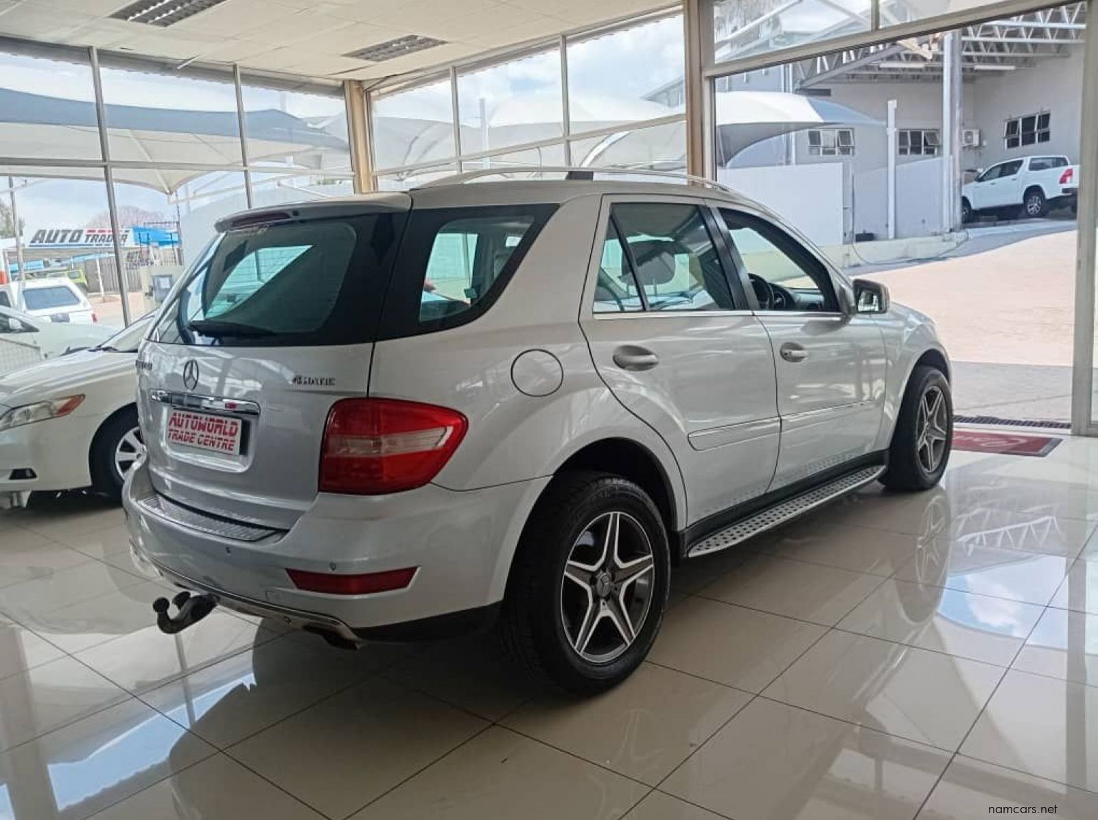 2012 Mercedes-Benz ML 350CDi A/t 4Motion pictures