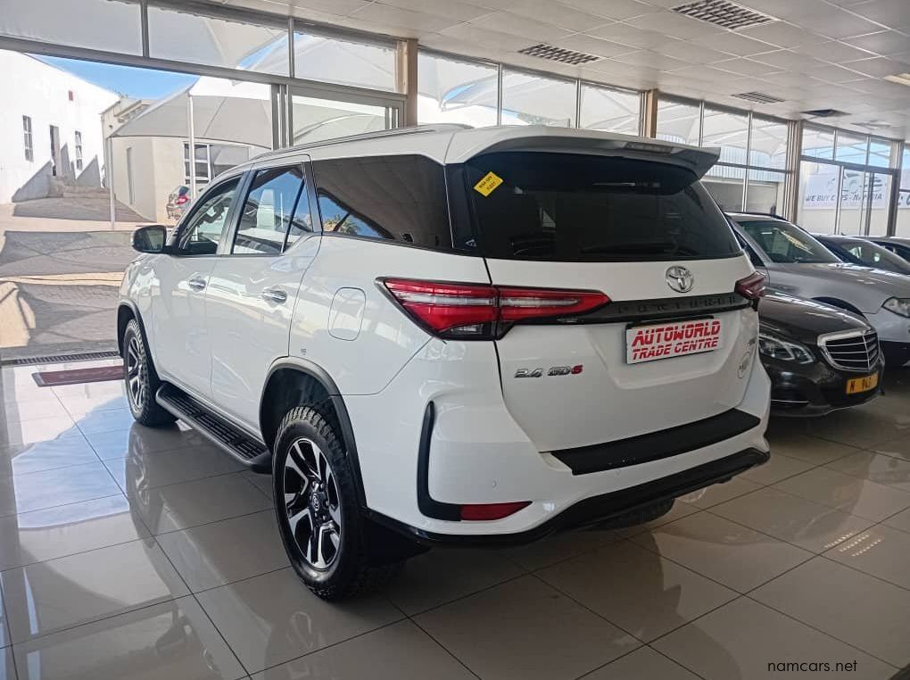 2025 Toyota Fortuner 2.4GD6 A/t 4x4 pictures
