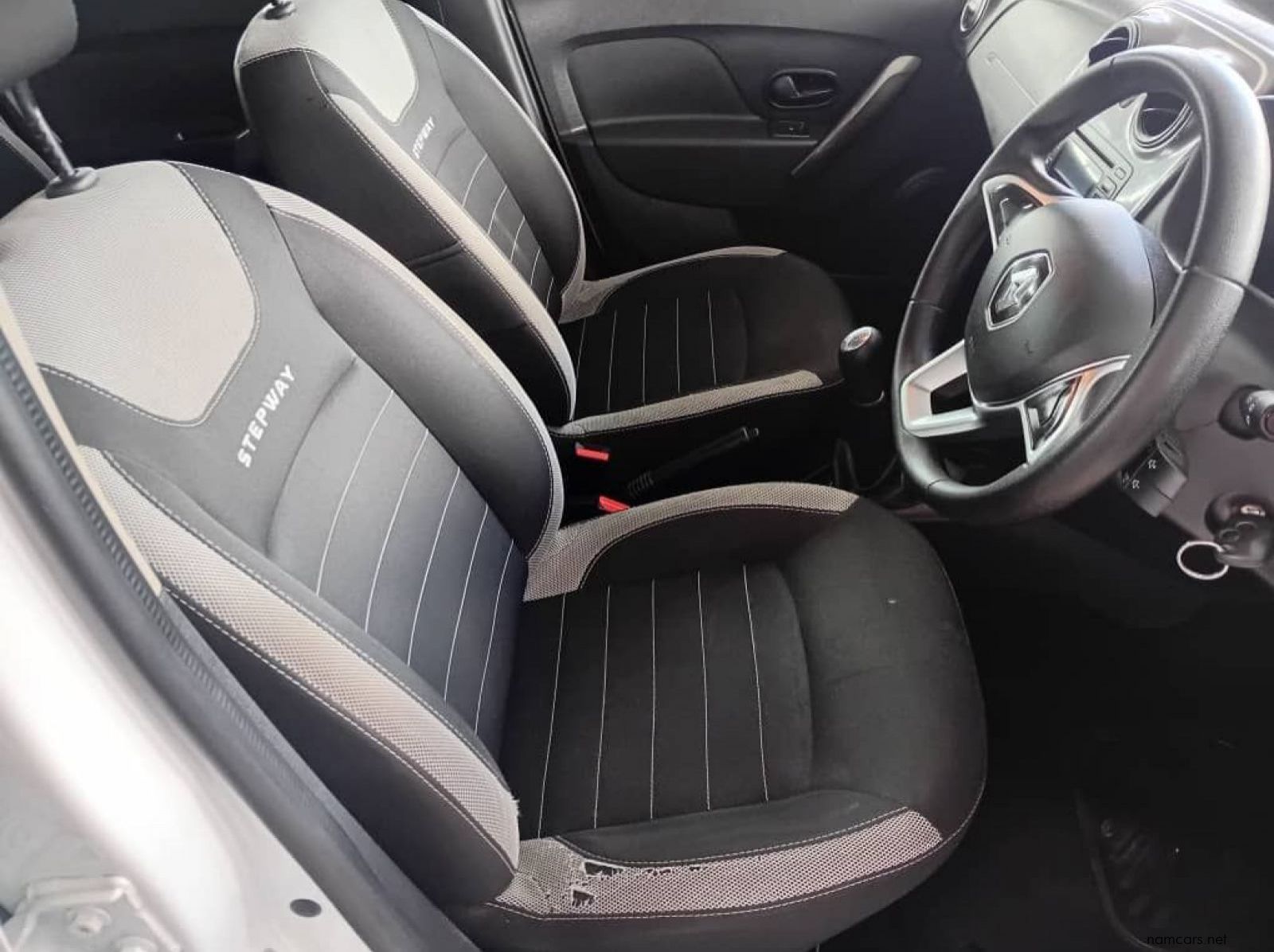 2018 Renault Sandero 900t Stepway Expression pictures