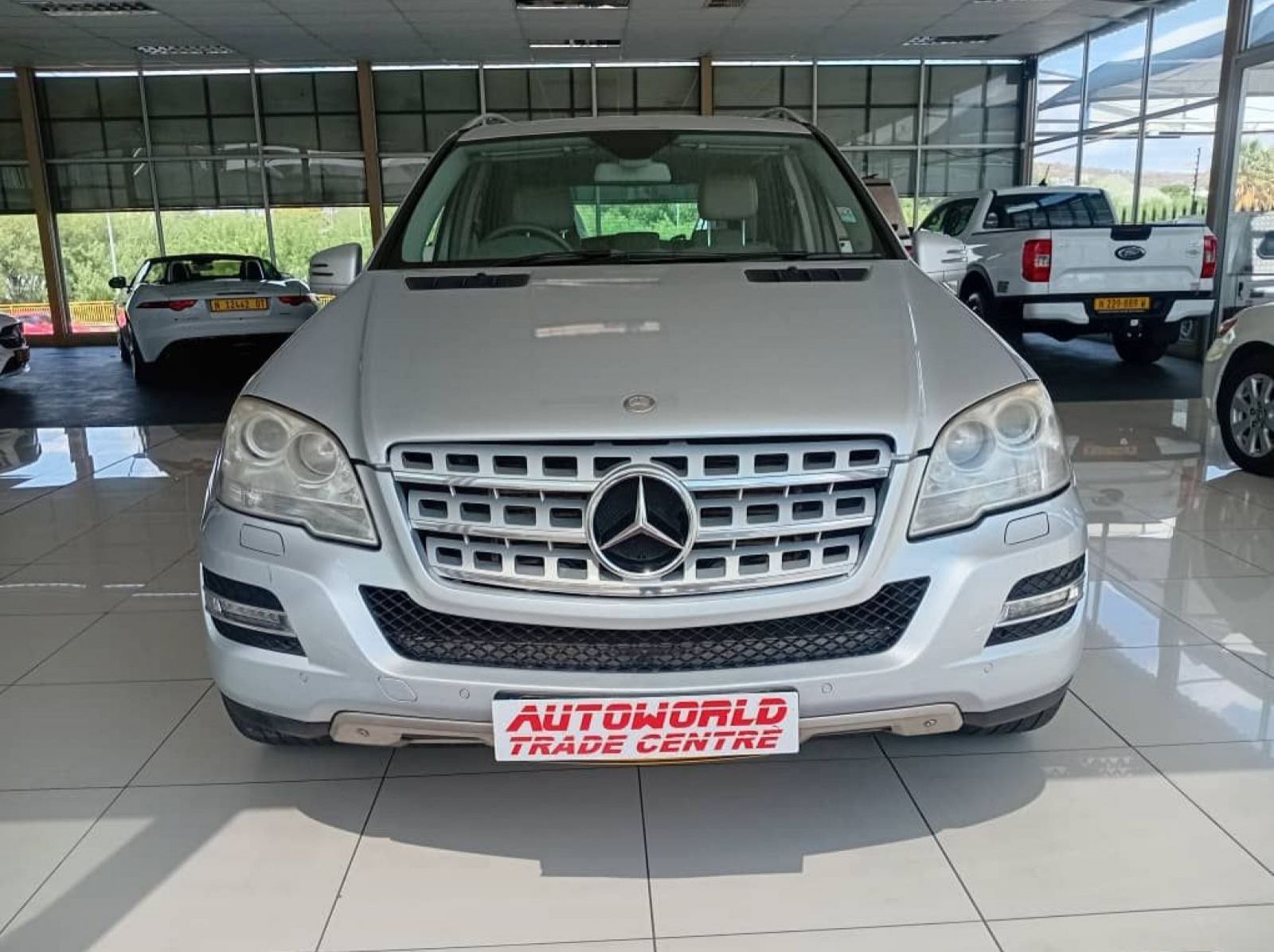 2012 Mercedes-Benz ML 350CDi A/t 4Motion pictures