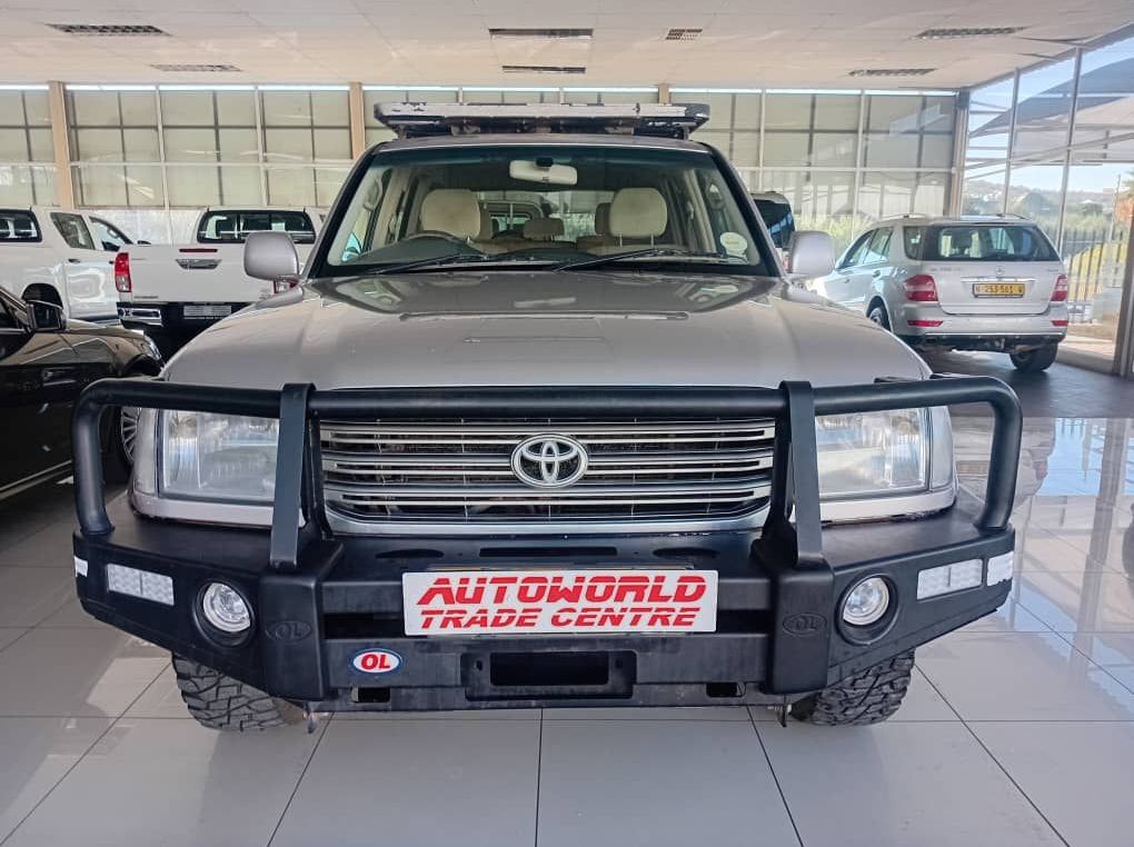 2005 Toyota Landcruiser 4.7v8 A/t 4x4 pictures