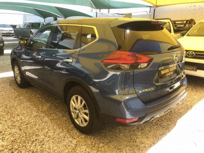 2020 Nissan Xtrail 2.0 Visia pictures