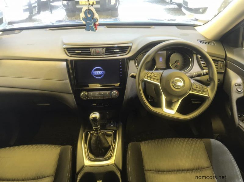 2020 Nissan Xtrail 2.0 Visia pictures