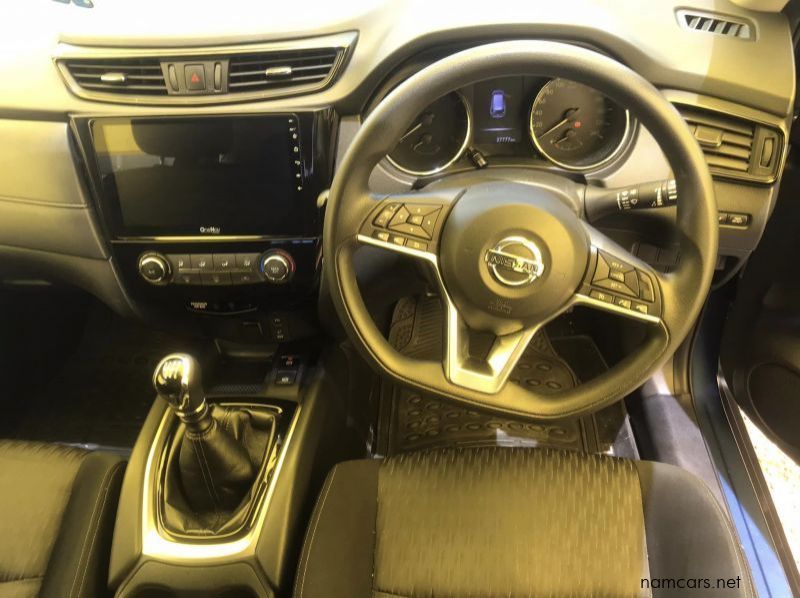 2020 Nissan Xtrail 2.0 Visia pictures