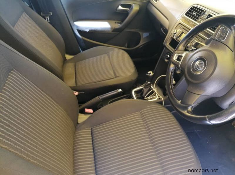 2013 Volkswagen Polo 1.4 Comfortline Sedan pictures