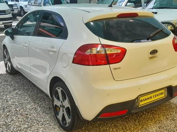 2012 Kia Rio 1.4 Tech A/t pictures